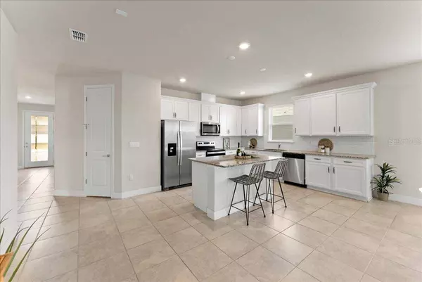 5210 NORTHERN FLICKER DR, Saint Cloud, FL 34771