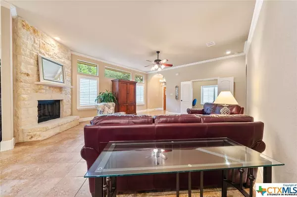 11 Sonata CIR, Wimberley, TX 78676