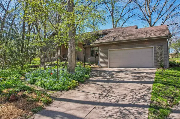 5 Valhalla Court, Madison, WI 53719