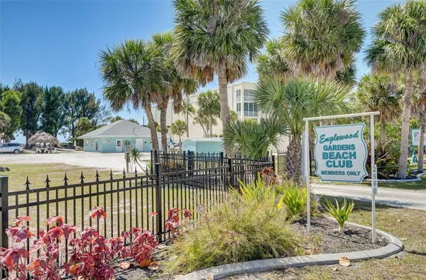 31 YOUNG AVE, Englewood, FL 34223