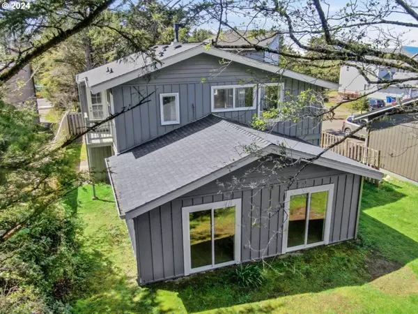 3710 SE DUNE AVE, Lincoln City, OR 97367