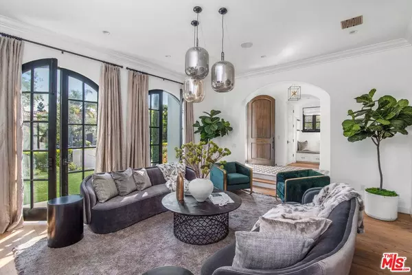 417 10th ST, Santa Monica, CA 90402