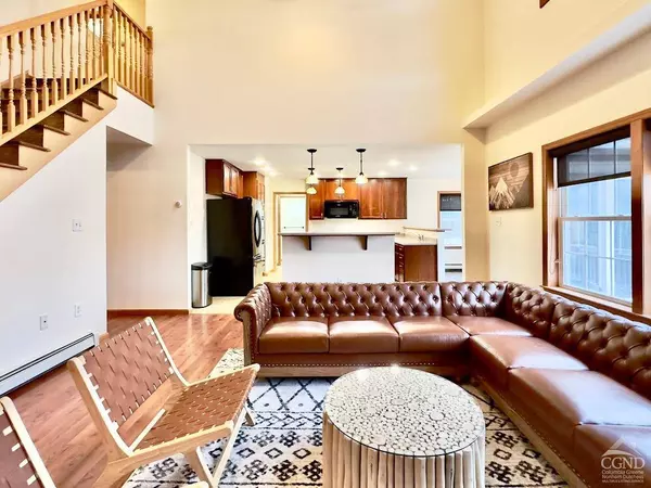 90 Cramer RD, Jewett, NY 12444