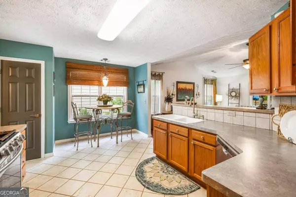 2300 Winthrope Way DR, Alpharetta, GA 30009