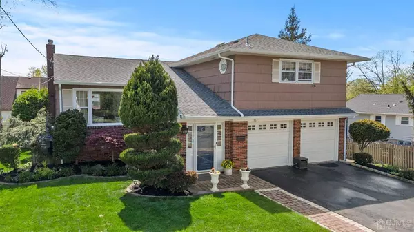 11 S Cliff RD, Colonia, NJ 07067