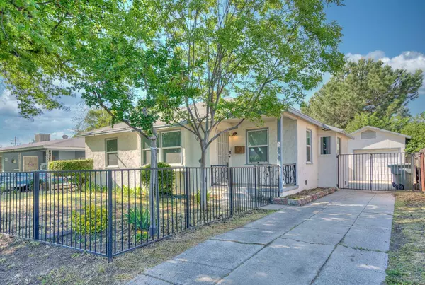 1825 E Cambridge Avenue, Fresno, CA 93703