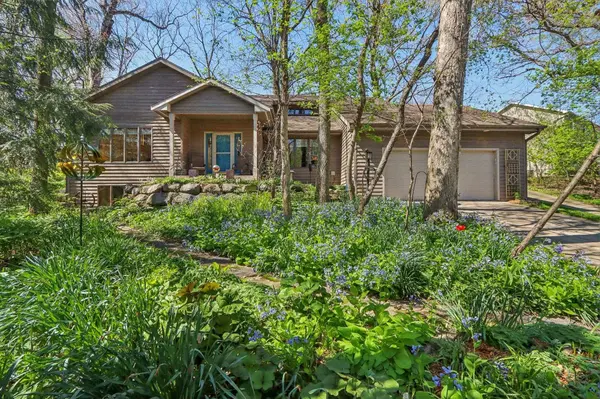 5 Valhalla Court, Madison, WI 53719