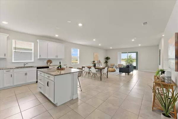 5210 NORTHERN FLICKER DR, Saint Cloud, FL 34771