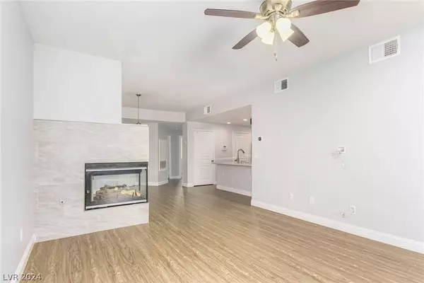 908 Domnus Lane #104, Las Vegas, NV 89144