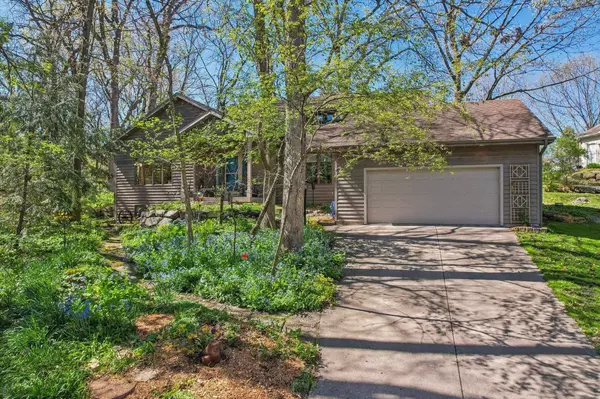 5 Valhalla Court, Madison, WI 53719