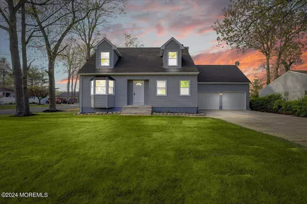 101 Buermann Avenue, Toms River, NJ 08753