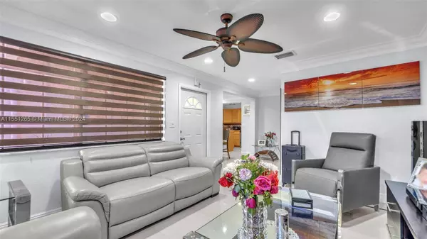 13266 SW 114 TH TER, Miami, FL 33186