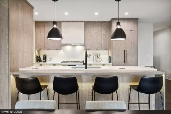 1350 W WALTON Street #2W, Chicago, IL 60642