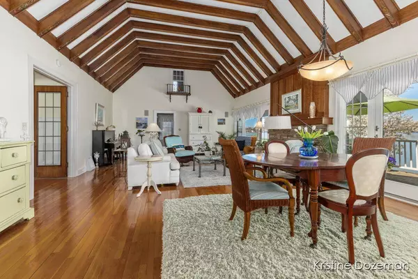 7287 Belding NE Road, Rockford, MI 49341