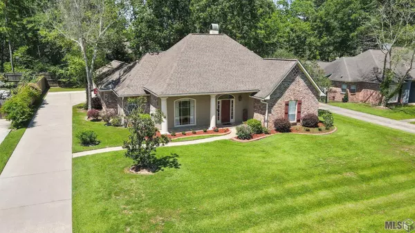 17513 BEACHWOOD AVE, Baton Rouge, LA 70817