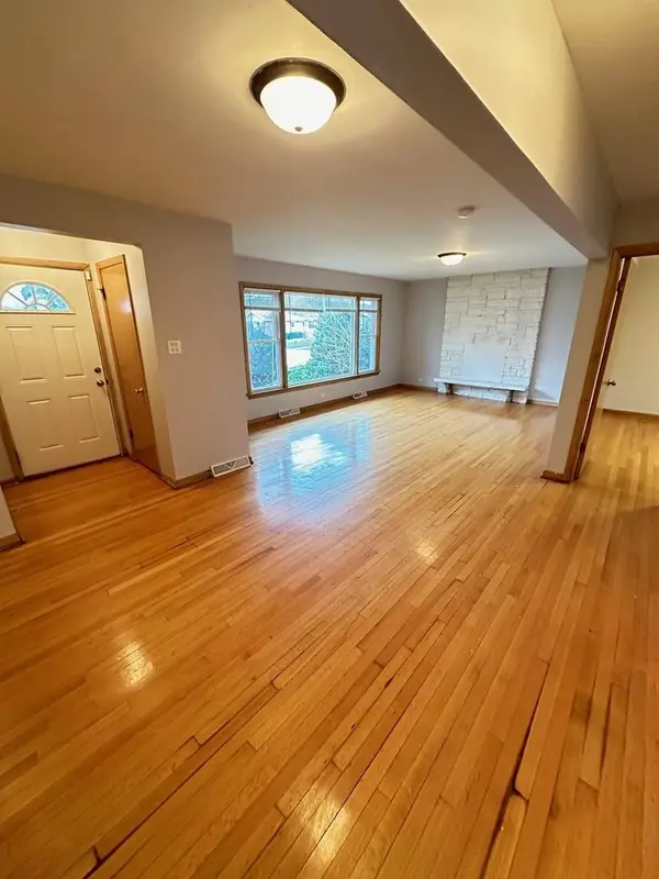 16224 Ellis Avenue, South Holland, IL 60473