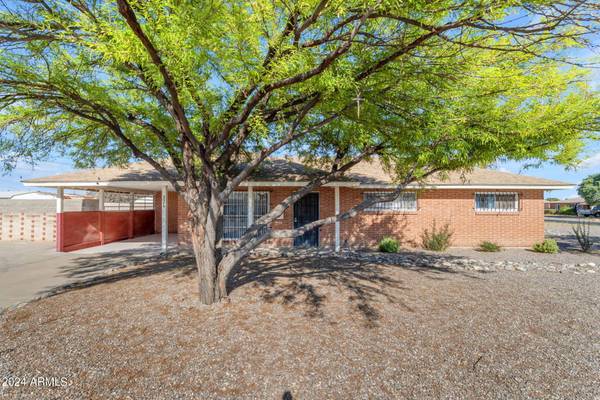 321 N 9TH Street, Coolidge, AZ 85128