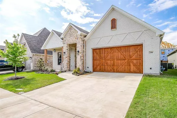 2406 Amesbury Drive, Midlothian, TX 76065