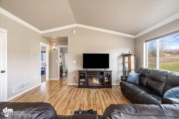 3997 E Citrine DR, Wasilla, AK 99654