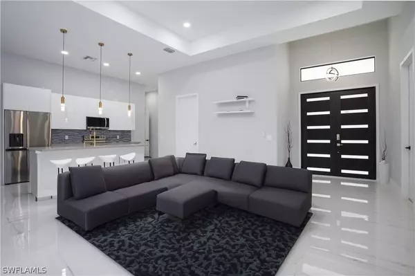 3314 4th ST SW, Lehigh Acres, FL 33976