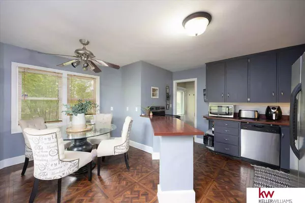 7859 Maple Street, Omaha, NE 68134