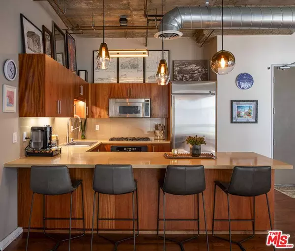 1100 S Grand Ave #A209, Los Angeles, CA 90015