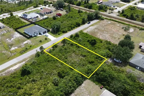 3010 55th ST W, Lehigh Acres, FL 33971