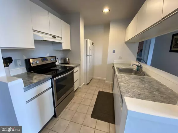 102-22 CHURCH ST #305, Philadelphia, PA 19106