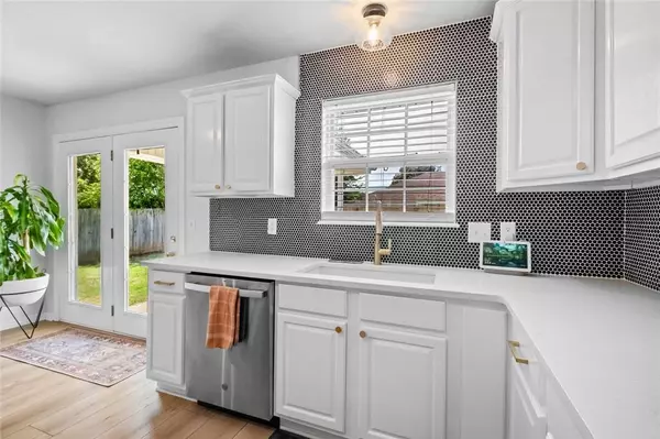 600 Prairie St, Lowell, AR 72745