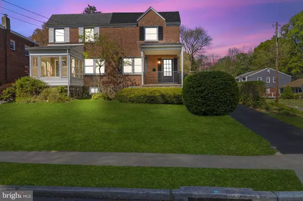 262 E AVON RD, Brookhaven, PA 19015