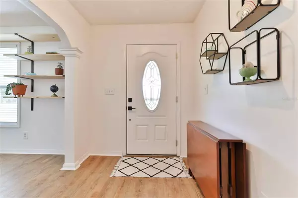 406 NEEDLES DR, Port Orange, FL 32127