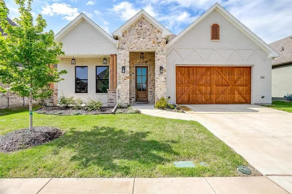 2406 Amesbury Drive, Midlothian, TX 76065