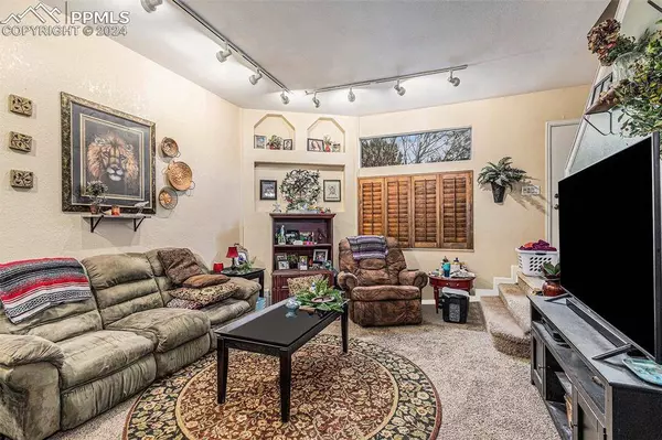 1125 Dublin BLVD, Colorado Springs, CO 80918