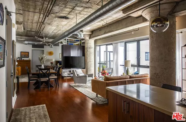 1100 S Grand Ave #A209, Los Angeles, CA 90015