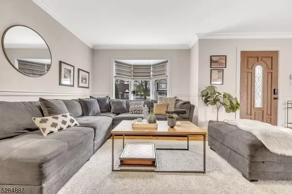 588 Oak Ave, Saddle Brook Twp., NJ 07663