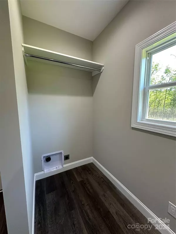 6055 Little Mountain RD, Sherrills Ford, NC 28673