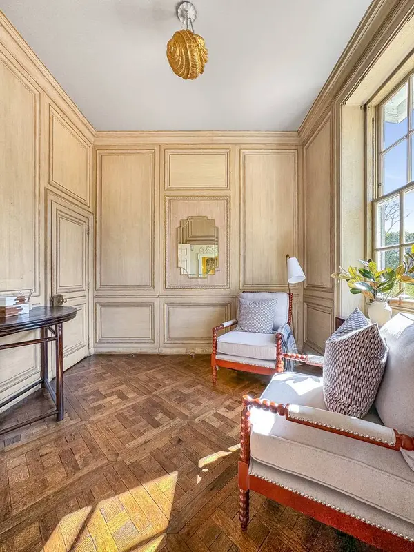 255 N Green Bay RD, Lake Forest, IL 60045