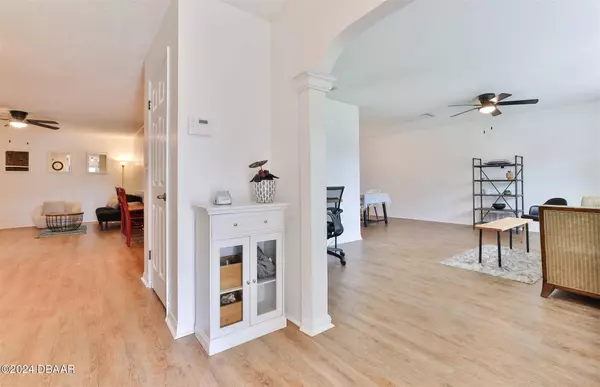 406 Needles DR, Port Orange, FL 32127