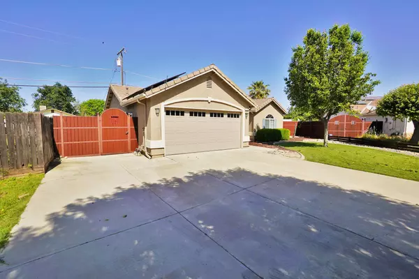 973 Himalaya Drive, Lemoore, CA 93245