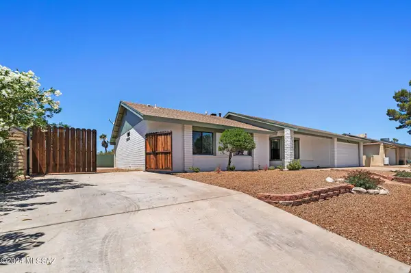 7349 N Heathcliff Avenue, Tucson, AZ 85741