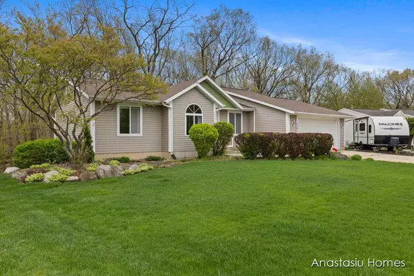 4294 Summerlane NE Avenue, Grand Rapids, MI 49525