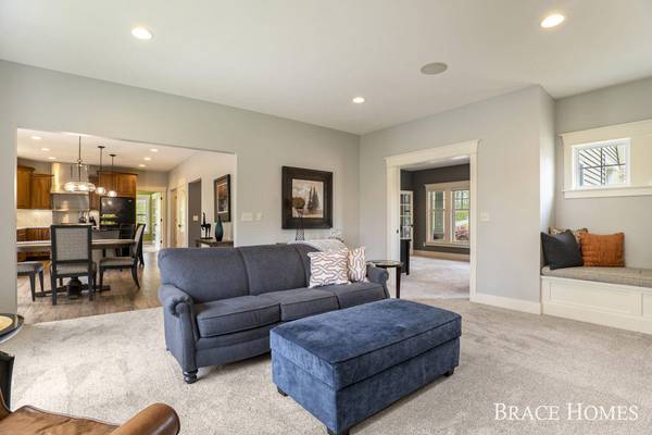 7354 Terrie Lynn NE Drive, Belmont, MI 49306