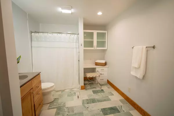 584 Toepfer Avenue, Madison, WI 53711