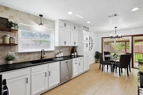 3825 Westminster Drive, Carrollton, TX 75007