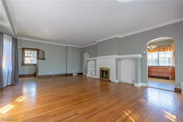 1808 Carter AVE, Akron, OH 44301