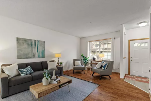 14281 Raymond LN, Eden Prairie, MN 55347