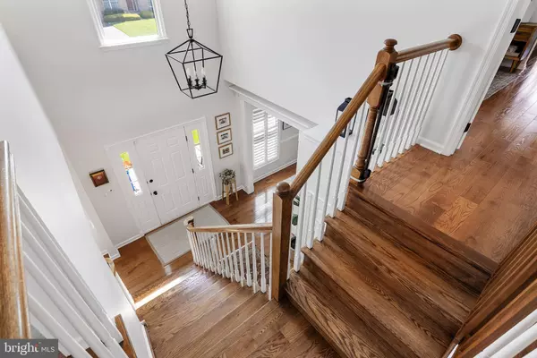 9 SWEDES LN, Moorestown, NJ 08057