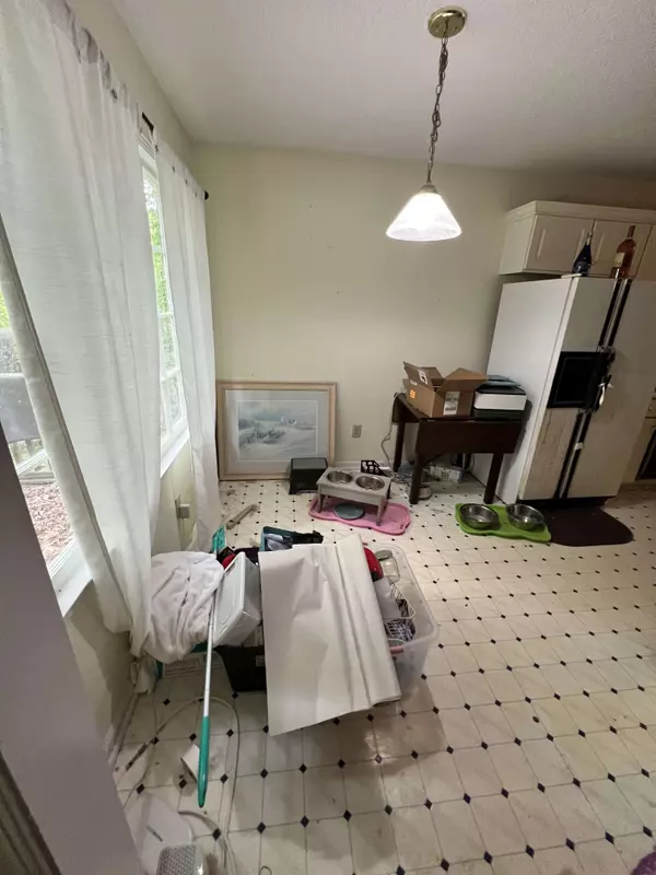 3764 Deercreek Ct, Powder Springs, GA 30127-2377