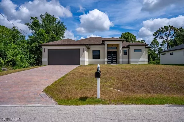 3316 4th ST SW, Lehigh Acres, FL 33976