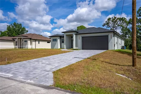 3314 4th ST SW, Lehigh Acres, FL 33976